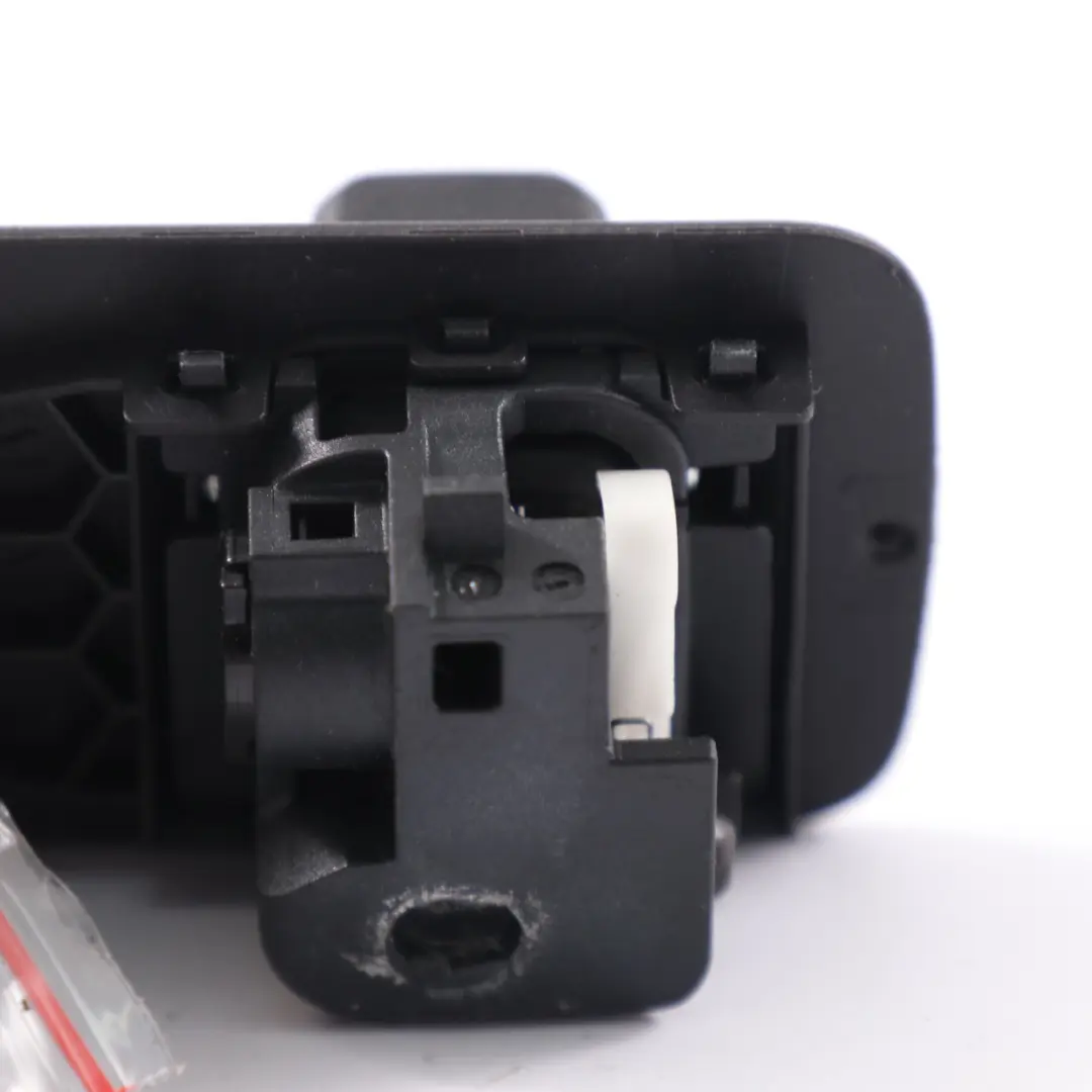 Dachgreifer Mercedes C292 Innenraumgriff hinten links Schwarz Licht für mit Teilenummer A2059061901 Dachgreifer Mercedes C292 Innenraumgriff hinten links Schwarz Licht - SKU A2059061901 - Teilenummer A2059061901