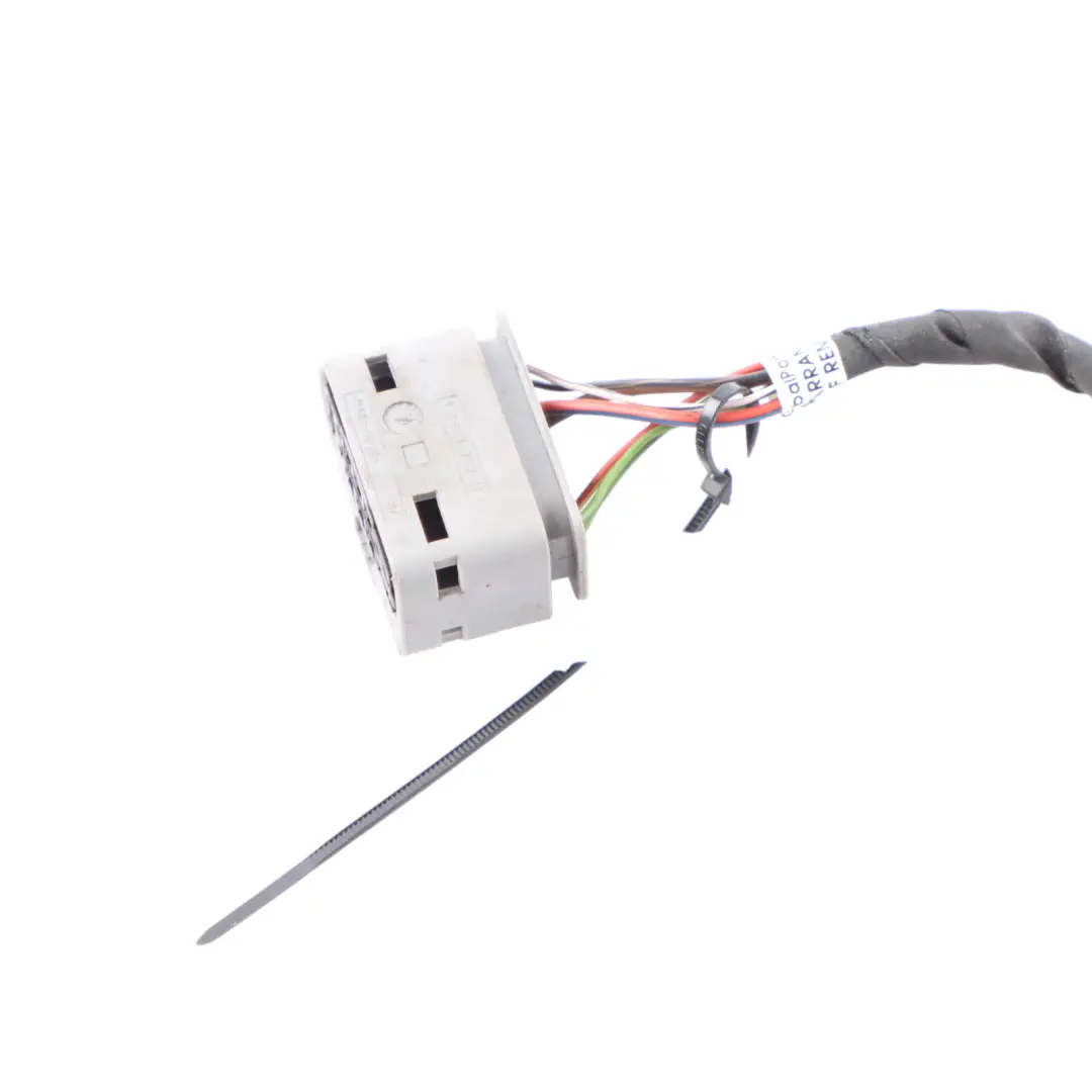 Head Light Lamp Socket Cable Wiring Harness Loom Plug A0525455626 to Mercedes W205 with Part number A2059065804 Mercedes W205 Head Light Lamp Socket Cable Wiring Harness Loom Plug A0525455626 - SKU A2059065804-2 - Part number A2059065804