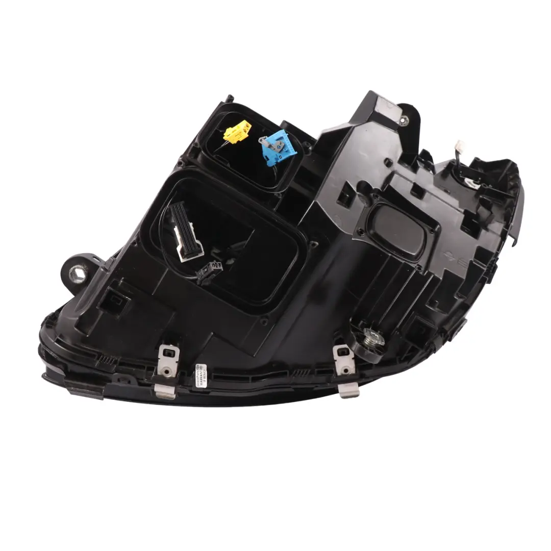 Head Light Lamp Unit Front Right O/S Dynamic LED to Mercedes W205 with Part number A2059068202 Mercedes W205 Head Light Lamp Unit Front Right O/S Dynamic LED - SKU rhd-A2059068202 - Part number A2059068202