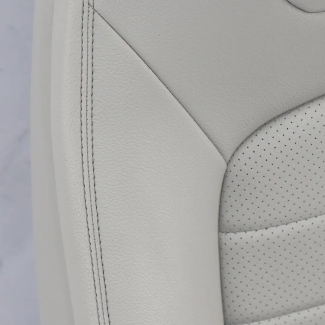 Asiento Delantero Izquierdo Calefaccionado Memoria Cuero Gris para Mercedes C205 con número de pieza A2059104502 Mercedes C205 Asiento Delantero Izquierdo Calefaccionado Memoria Cuero Gris - SKU A2059104502-5 - Número de pieza A2059104502