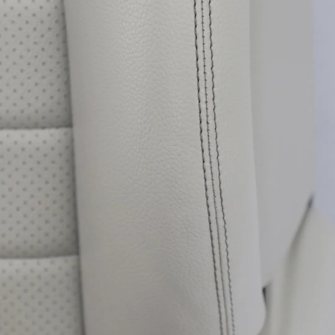 Asiento Delantero Izquierdo Calefaccionado Memoria Cuero Gris para Mercedes C205 con número de pieza A2059104502 Mercedes C205 Asiento Delantero Izquierdo Calefaccionado Memoria Cuero Gris - SKU A2059104502-5 - Número de pieza A2059104502