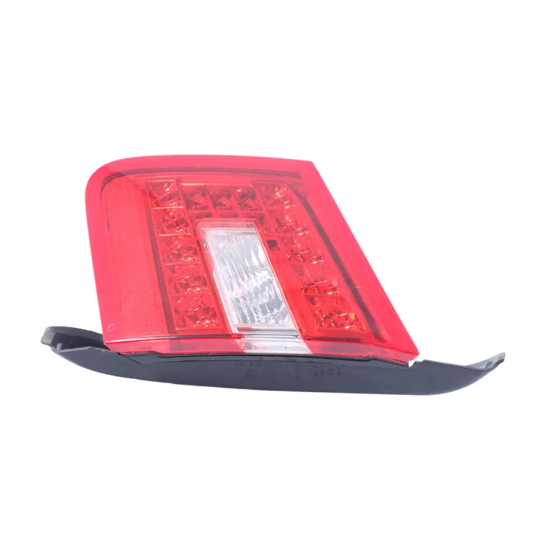 Lampa Tylna Prawy Tył do Mercedes C207 Coupe o numerze A2078200464 Mercedes C207 Coupe Lampa Tylna Prawy Tył - SKU A2078200464-2 - Numer Części A2078200464