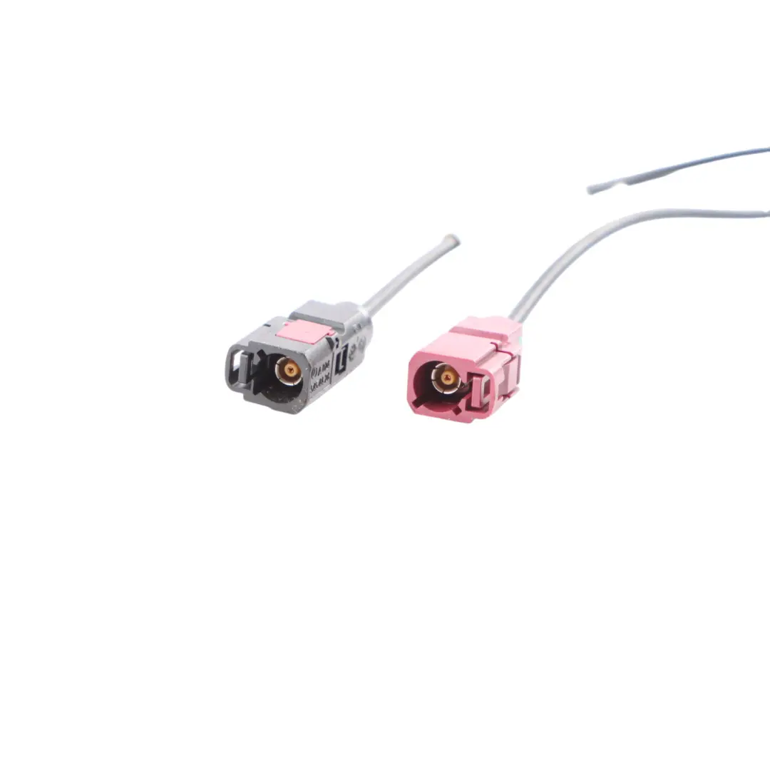 Mercedes C207 Antena Techo Tiburón Plata Iridio 755 - SKU A2078201075-IRS - Número de pieza A2078201075