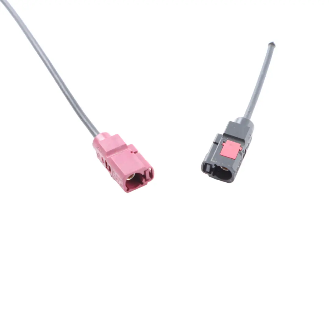 Mercedes C207 Antena Dachowa Rekinowa Irydowy Srebrny 755 - SKU A2078201075-IRS - Numer Części A2078201075