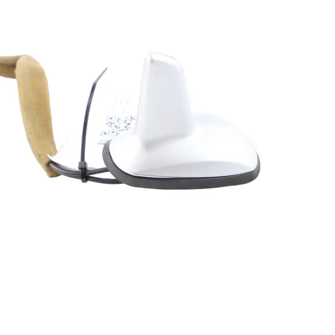 Mercedes C207 Antena Dachowa Rekinowa Irydowy Srebrny 755 - SKU A2078201075-IRS - Numer Części A2078201075