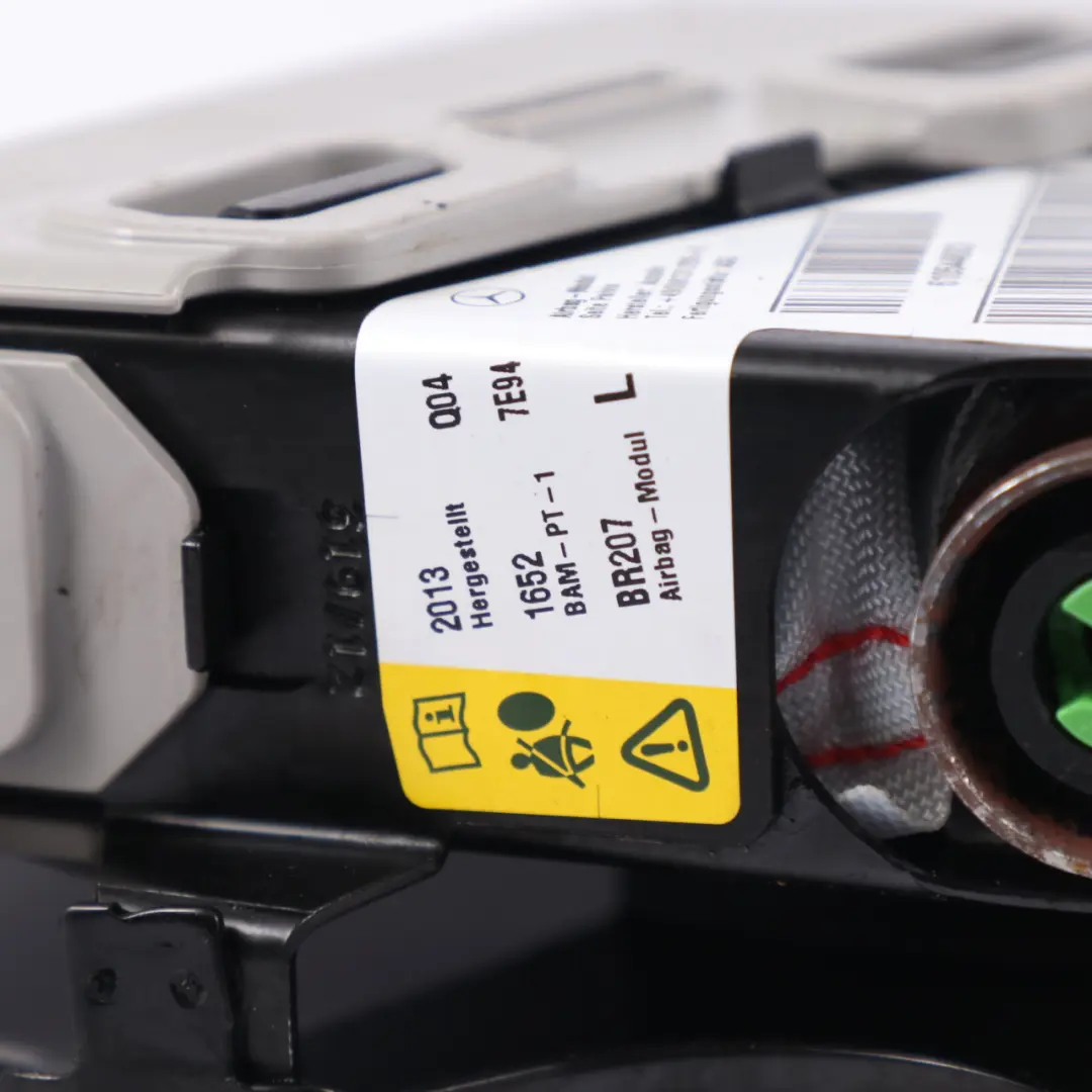 Sedile anteriore sinistro Modulo aria bacino SRS per Mercedes C204 C207 con numero di parte A2078605302 Mercedes C204 C207 Sedile anteriore sinistro Modulo aria bacino SRS - SKU A2078605302-1 - Numero di parte A2078605302