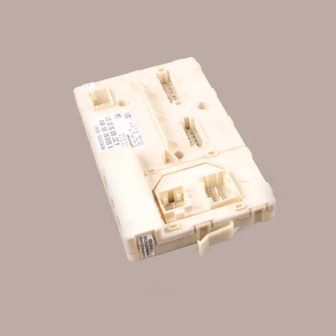 Módulo Control Techo Convertible ECU A1718204226 para Mercedes A207 con número de pieza A2079005000 Mercedes A207 Módulo Control Techo Convertible ECU A1718204226 - SKU A2079005000 - Número de pieza A2079005000