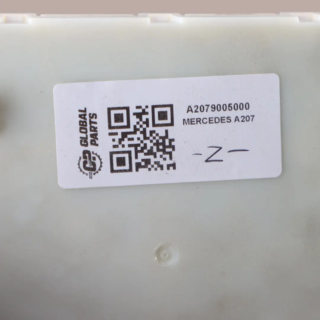 Roof Top Control Unit Module ECU A1718204226 to Mercedes A207 Convertible with Part number A2079005000 Mercedes A207 Convertible Roof Top Control Unit Module ECU A1718204226 - SKU A2079005000 - Part number A2079005000