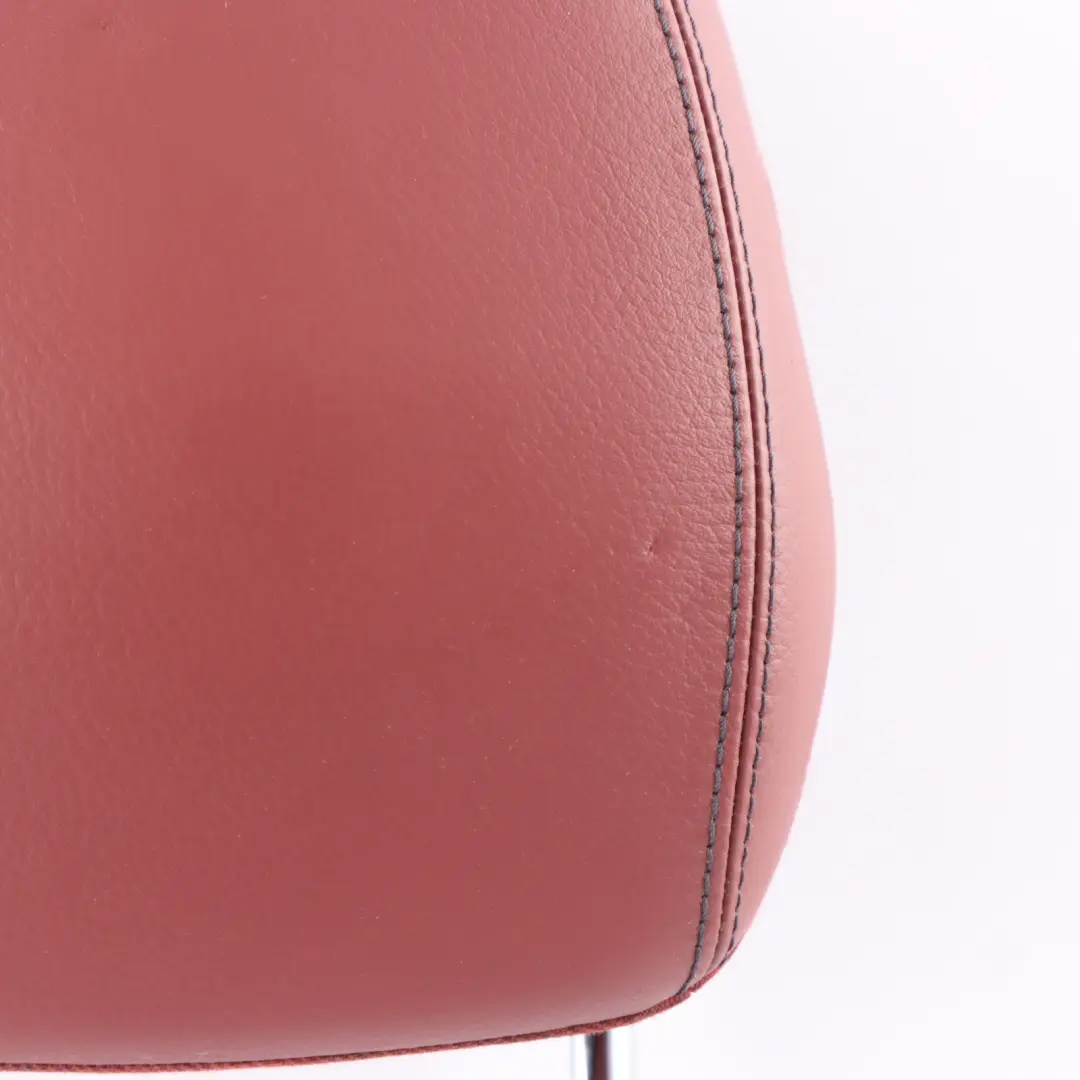 W207 Zagłówek Fotela Przedni Przód Czerwona Skóra Rendezvous do Mercedes C204 o numerze A2079706850 Mercedes C204 W207 Zagłówek Fotela Przedni Przód Czerwona Skóra Rendezvous - SKU A2079706850-1 - Numer Części A2079706850