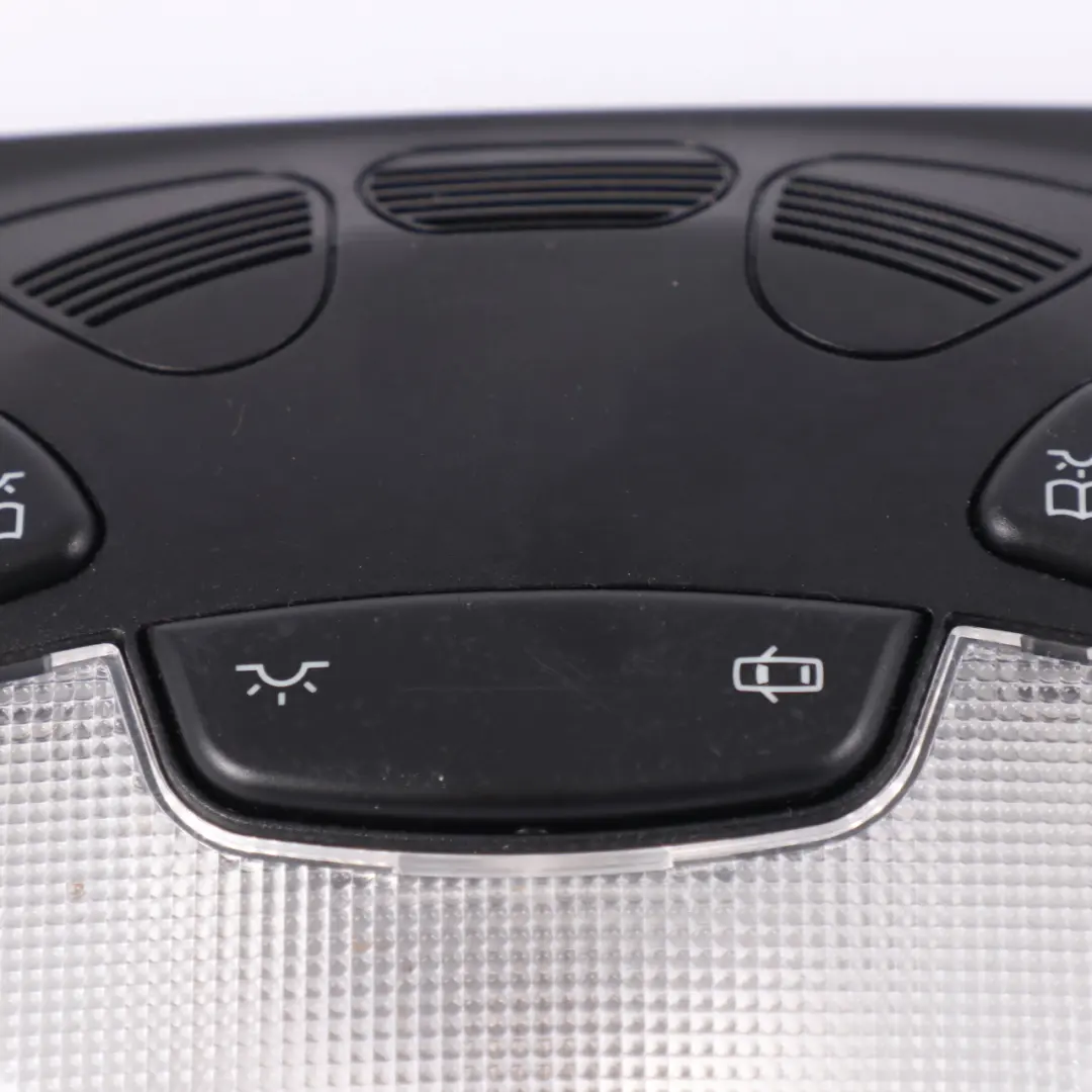 Mercedes CLK A209 Cabriolet Feu de toit intérieur Panneau Noir - SKU A2098203601 - Numéro de pièce A2098203601