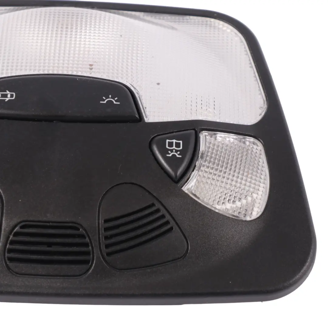 Mercedes CLK A209 Cabriolet Feu de toit intérieur Panneau Noir - SKU A2098203601 - Numéro de pièce A2098203601