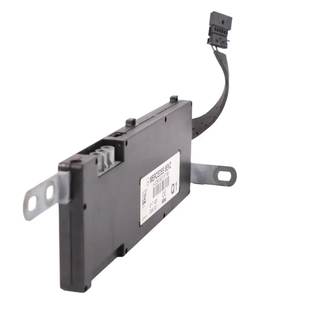Antenne Module Amplificateur pour Mercedes CLK A209 Cabriolet à propos du numéro de pièce A2098205789 Mercedes CLK A209 Cabriolet Antenne Module Amplificateur - SKU A2098205789 - Numéro de pièce A2098205789