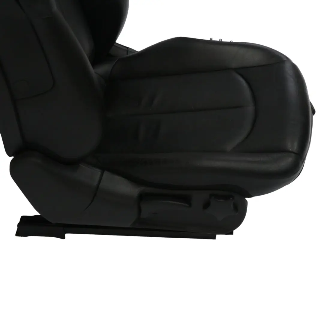 Asiento Delantero Derecho Multi Contorno Cuero Negro Nappa para Mercedes A209 con número de pieza A2099107093 Mercedes A209 Asiento Delantero Derecho Multi Contorno Cuero Negro Nappa - SKU A2099107093-1 - Número de pieza A2099107093