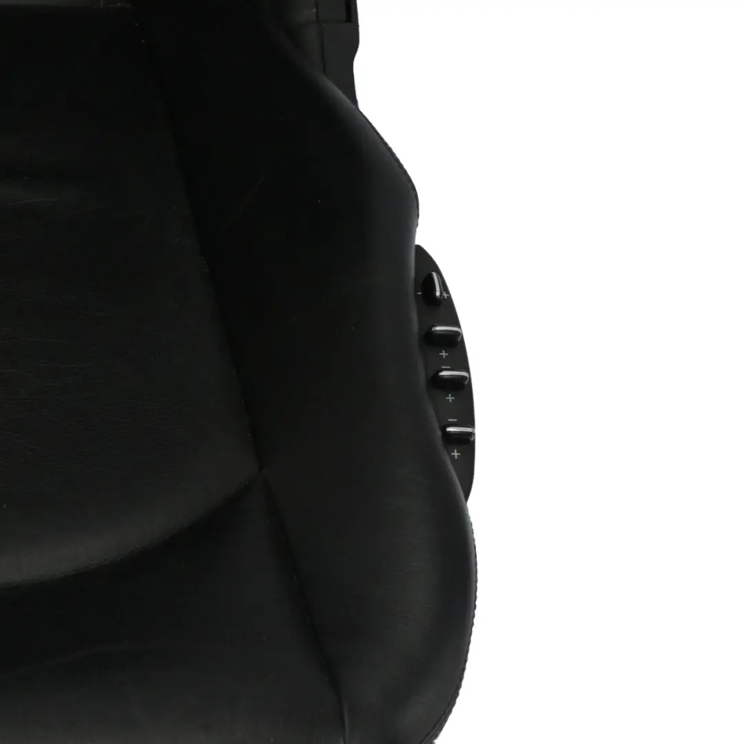 Vorne Rechts Sitz Multi Contour Schwarz Leder Nappa Amaretta für Mercedes A209 mit Teilenummer A2099107093 Mercedes A209 Vorne Rechts Sitz Multi Contour Schwarz Leder Nappa Amaretta - SKU A2099107093-1 - Teilenummer A2099107093