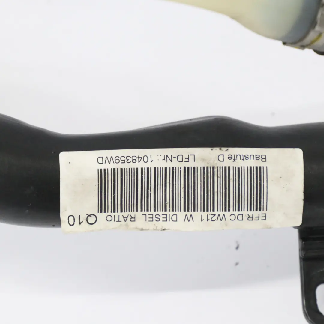 Tuyau de remplissage du réservoir de carburant diesel pour Mercedes W211 à propos du numéro de pièce A2114703720 Mercedes W211 Tuyau de remplissage du réservoir de carburant diesel - SKU A2114703720-2 - Numéro de pièce A2114703720