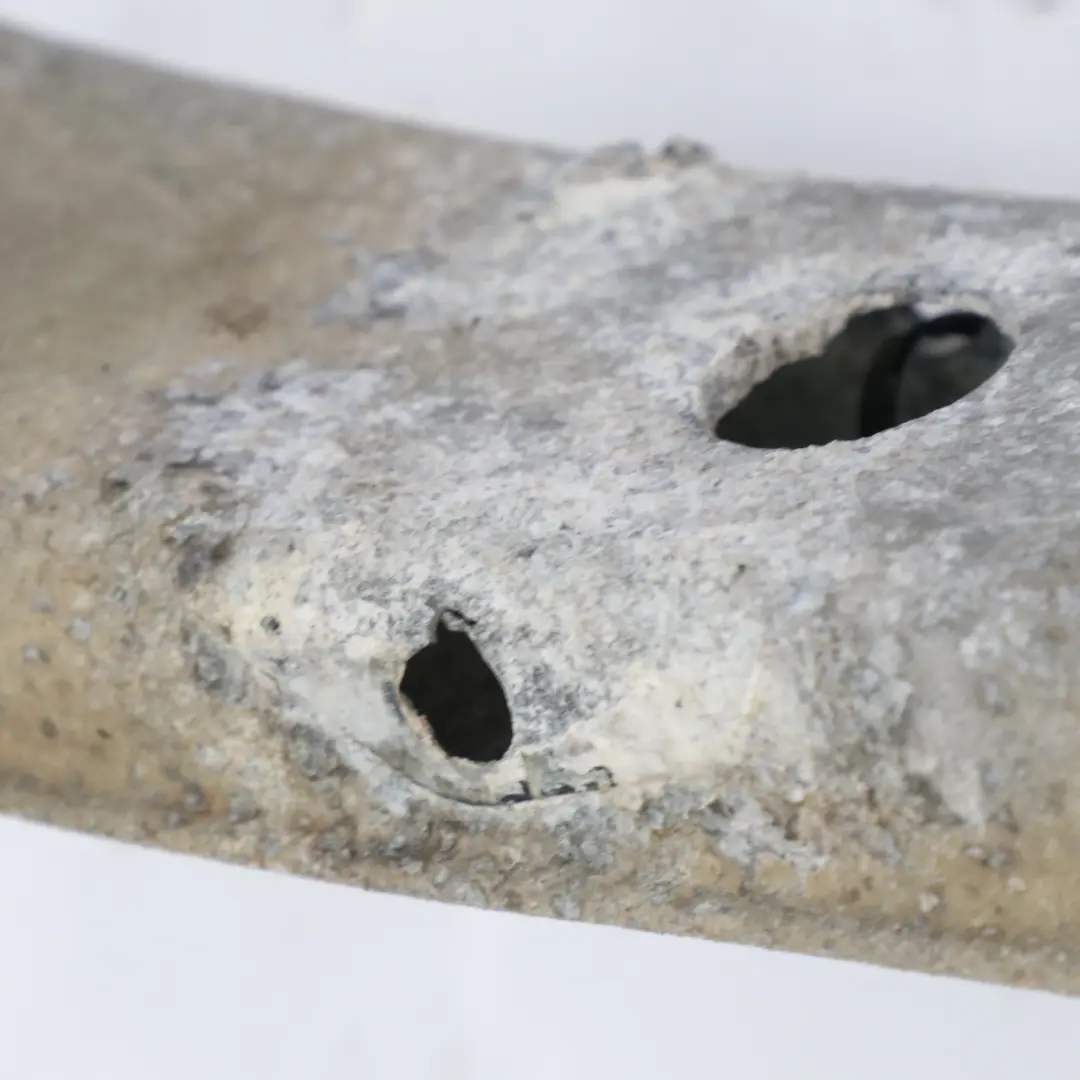 Portaparaurti Barre supporto della croce posteriore A2116160214 per Mercedes W211 con numero di parte A2116100214 Mercedes W211 Portaparaurti Barre supporto della croce posteriore A2116160214 - SKU A2116100214-2 - Numero di parte A2116100214