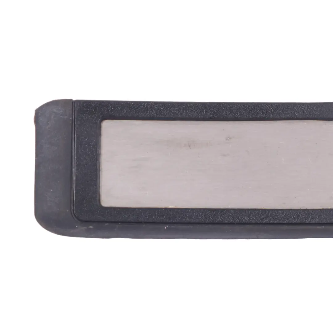 Mercedes W211 Plaque seuil Plaque d'entrée Cache arrière droit - SKU A2116805835 - Numéro de pièce A2116805835