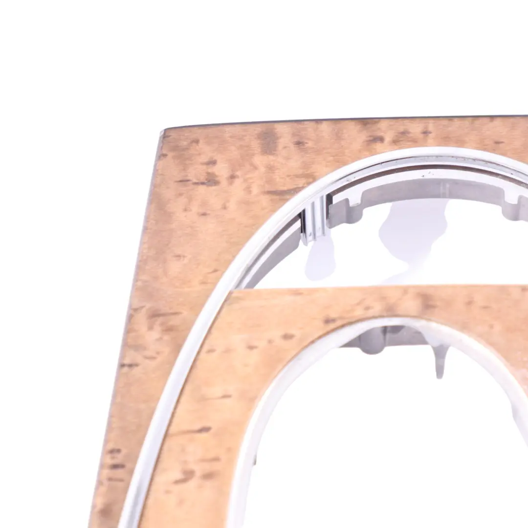 Osłona Konsoli Ramka Dźwigni Zmiany Biegów Auto do Mercedes W211 o numerze A2116808136 Mercedes W211 Osłona Konsoli Ramka Dźwigni Zmiany Biegów Auto - SKU A2116808136-1 - Numer Części A2116808136