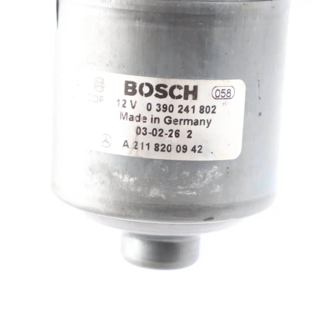 Front Window Wiper Motor Linkage Assembly A2118200942 to Mercedes W211 with Part number A2118200242 Mercedes W211 Front Window Wiper Motor Linkage Assembly A2118200942 - SKU A2118200242 - Part number A2118200242