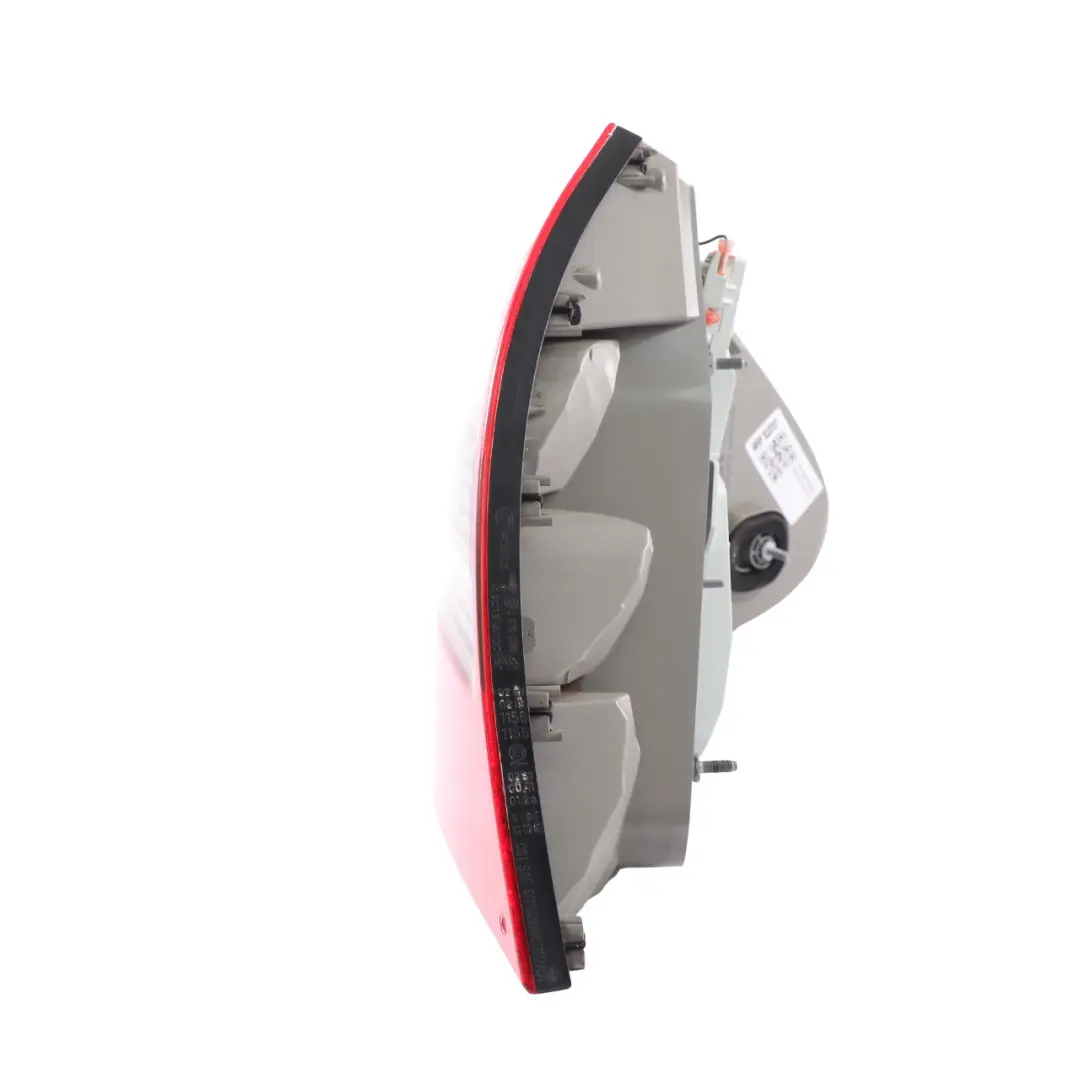 Piloto trasero Mercedes W211 Izquierda Luz trasera Avantgarde para con número de pieza A2118202564 Piloto trasero Mercedes W211 Izquierda Luz trasera Avantgarde - SKU A2118202564-2 - Número de pieza A2118202564