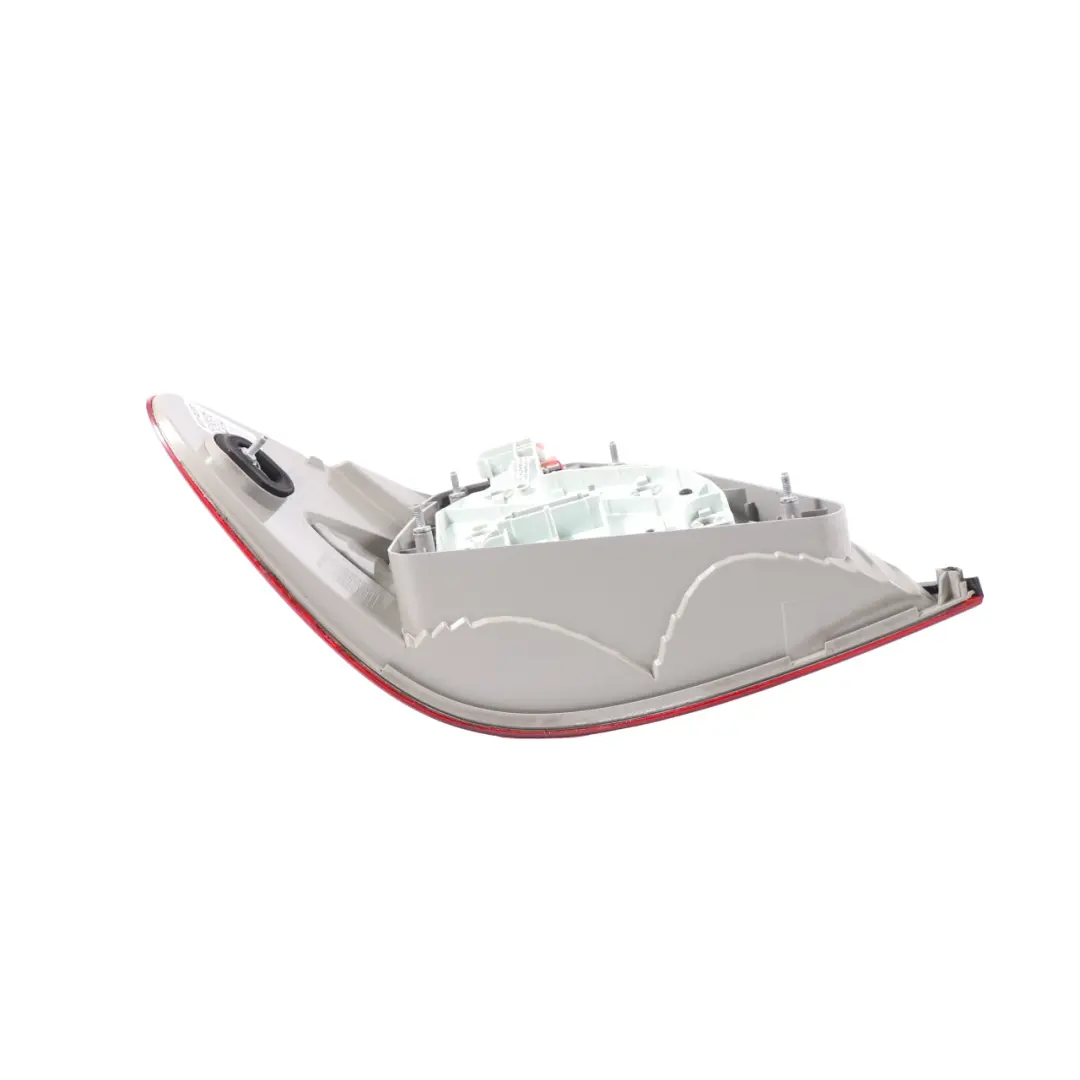 Feu arrière Mercedes W211 Saloon Feu arrière droit Avantgarde pour à propos du numéro de pièce A2118202664 Feu arrière Mercedes W211 Saloon Feu arrière droit Avantgarde - SKU A2118202664-2 - Numéro de pièce A2118202664