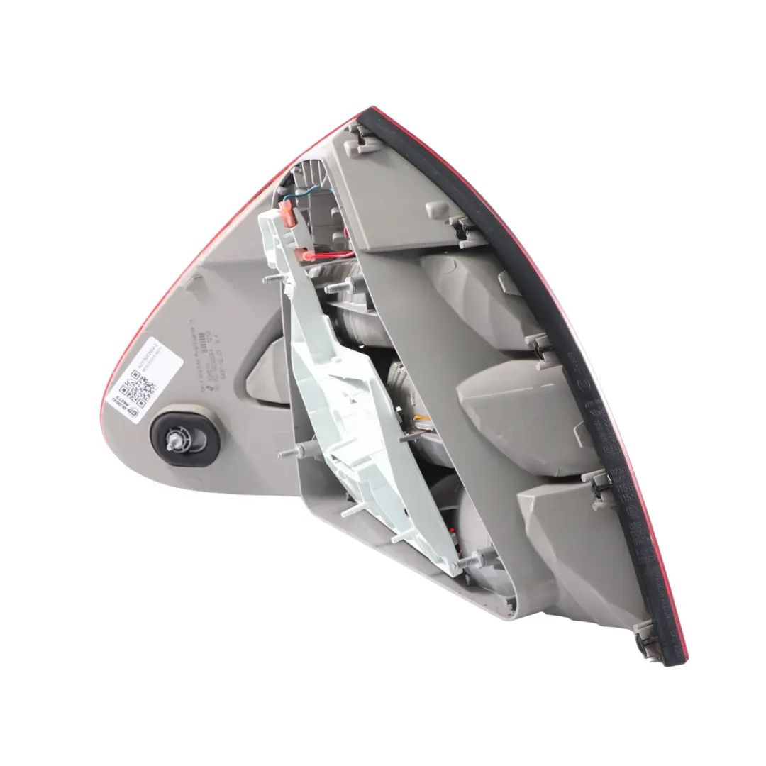 Lampa Światło Tylne Prawe Wersja Avantgarde do Mercedes W211 o numerze A2118202664 Mercedes W211 Lampa Światło Tylne Prawe Wersja Avantgarde - SKU A2118202664-2 - Numer Części A2118202664
