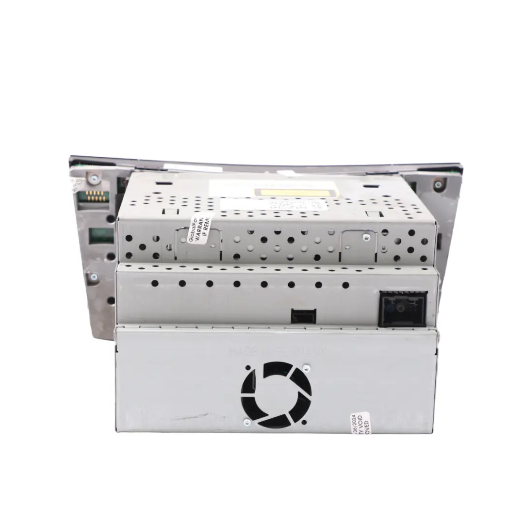 Radio Lecteur CD Mercedes W211 CLS C219 COMAND La navigation Unit pour à propos du numéro de pièce A2118204497 Radio Lecteur CD Mercedes W211 CLS C219 COMAND La navigation Unit - SKU A2118204497-1 - Numéro de pièce A2118204497