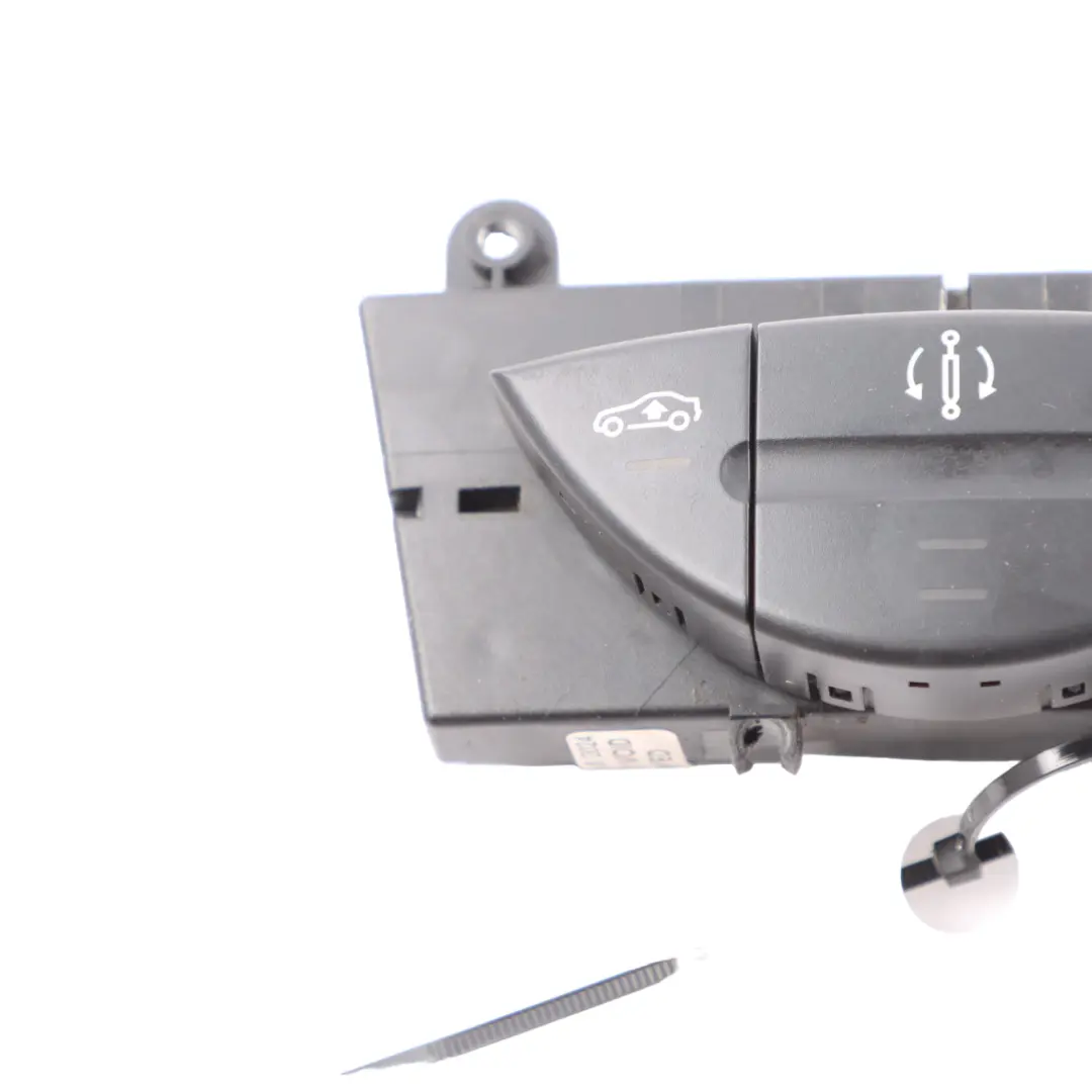 Mercedes C219 Suspensión Air Matic PDC Asistente Panel Interruptores - SKU A2118217058 - Número de pieza A2118217058