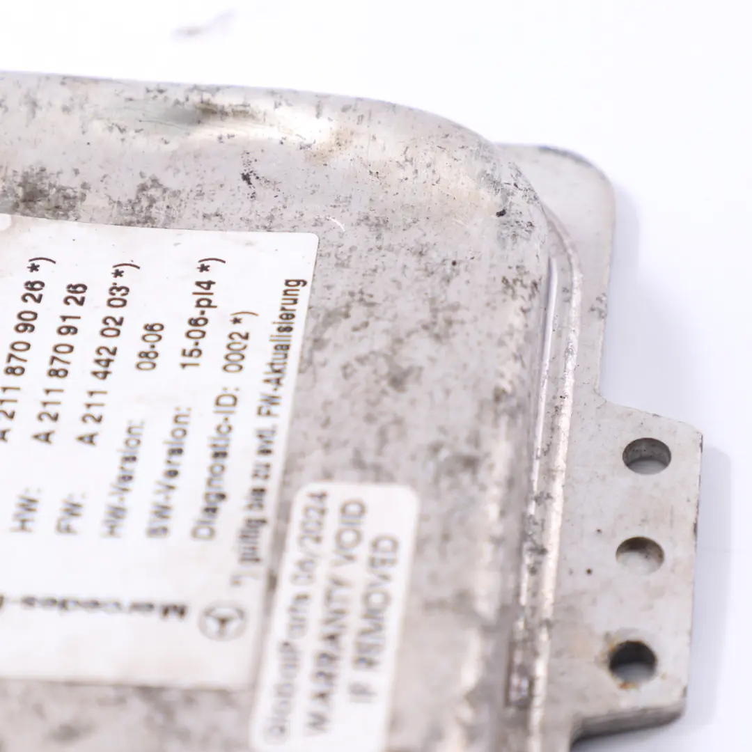 Unité de contrôle Module de ballast phare Hella 5DC009060-00 pour Mercedes W211 Xenon à propos du numéro de pièce A2118709026 Mercedes W211 Xenon Unité de contrôle Module de ballast phare Hella 5DC009060-00 - SKU A2118709026-1 - Numéro de pièce A2118709026