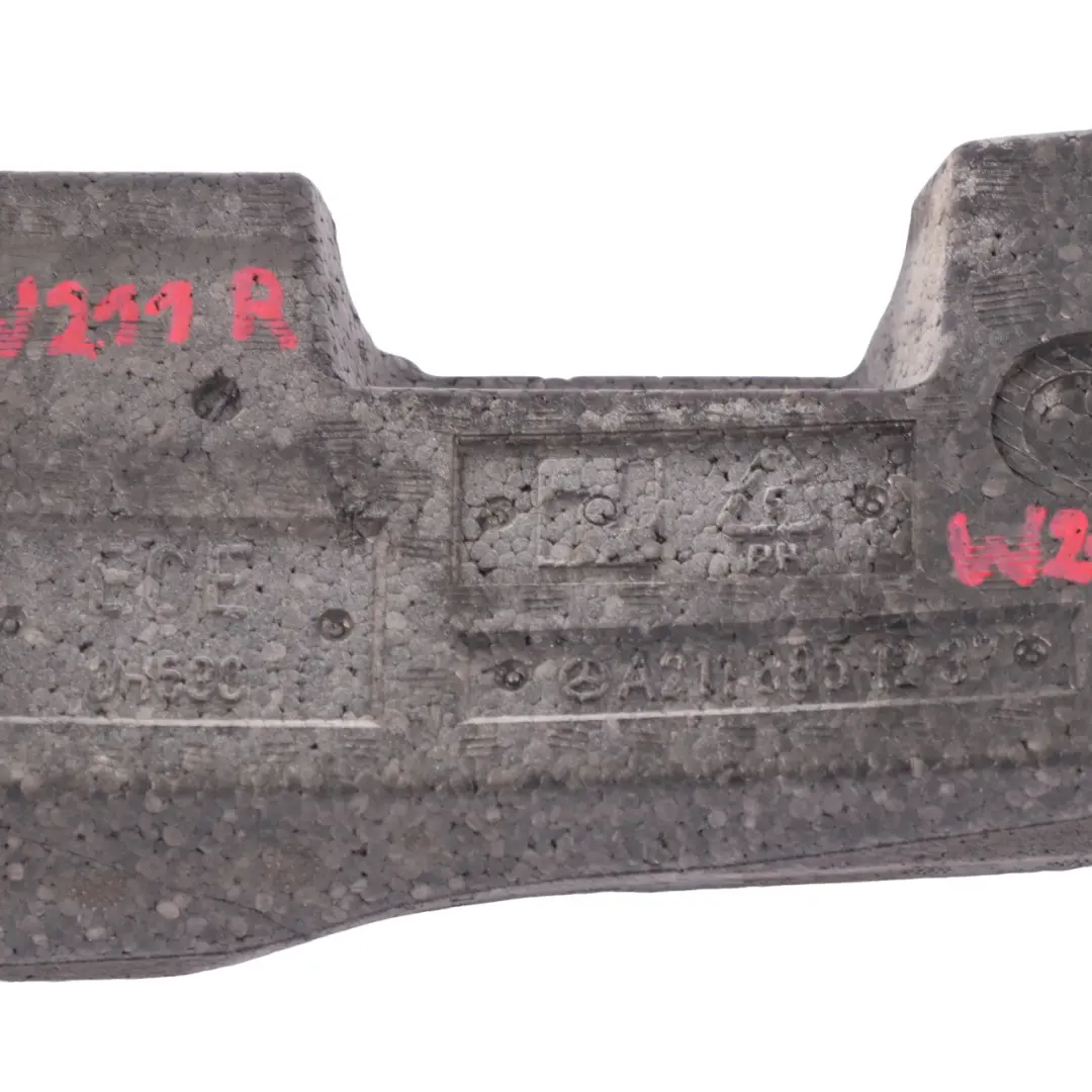 E280 Aufpralldämpfer Stoßstange Vorne Einsatz Rechts für Mercedes W211 mit Teilenummer A2118851237 Mercedes W211 E280 Aufpralldämpfer Stoßstange Vorne Einsatz Rechts - SKU A2118851237 - Teilenummer A2118851237