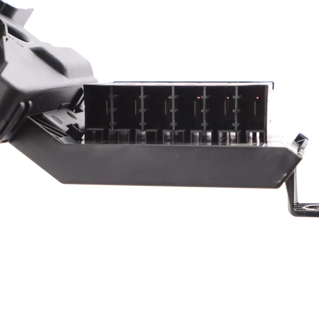 Mercedes W211 C219 Boîtier Distribution Fusibles Préfusible Avant - SKU A2119820302 - Numéro de pièce A2119820302