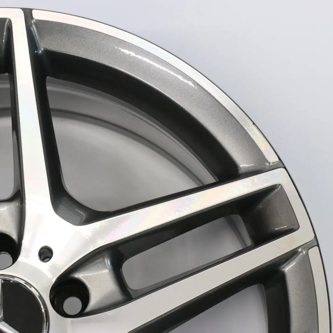 W207 W212 AMG Cerchio lega a 5 doppie razze 18" ET:48 8.5J per Mercedes con numero di parte A2124010300 Mercedes W207 W212 AMG Cerchio lega a 5 doppie razze 18" ET:48 8.5J - SKU A2124010300 - Numero di parte A2124010300