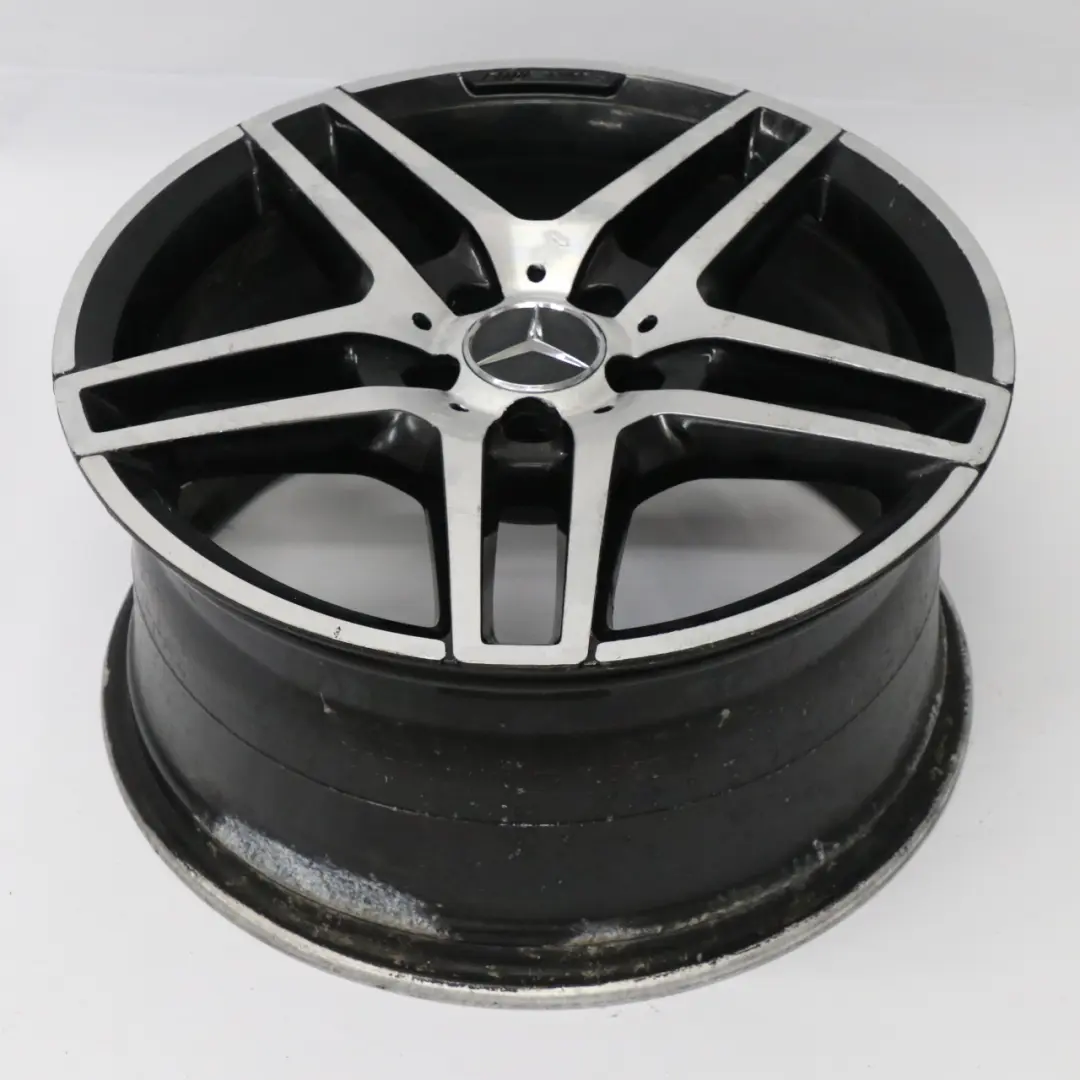 Cerchio posteriore lega 18" ET:54 9J per Mercedes W212 AMG con numero di parte A2124010400 Mercedes W212 AMG Cerchio posteriore lega 18" ET:54 9J - SKU A2124010400-1 - Numero di parte A2124010400