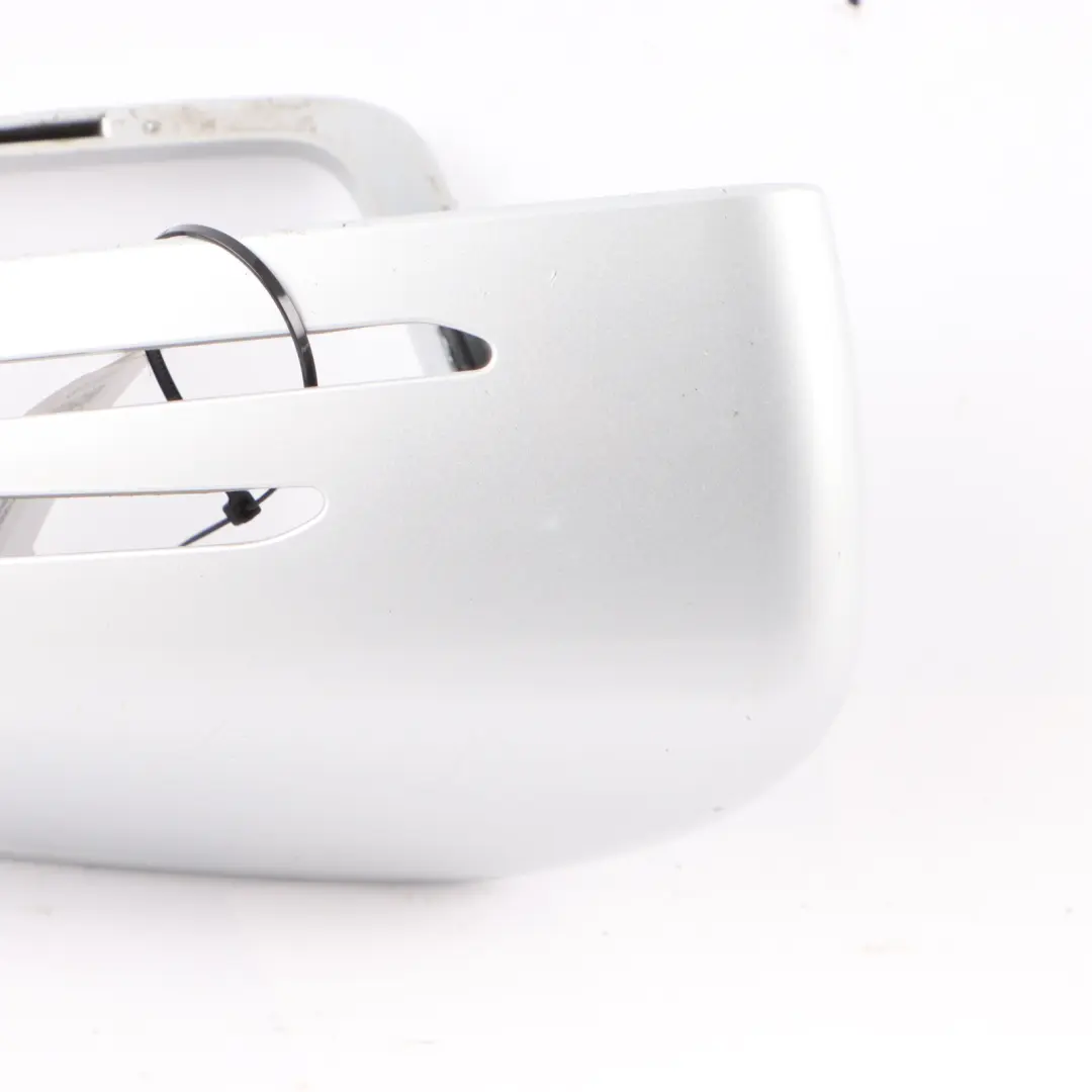 Wing Espejo Cubierta Izquierda Puerta Carcasa Iridium Plata 775 para Mercedes W212 con número de pieza A2128100964 Mercedes W212 Wing Espejo Cubierta Izquierda Puerta Carcasa Iridium Plata 775 - SKU A2128100964-IRS - Número de pieza A2128100964