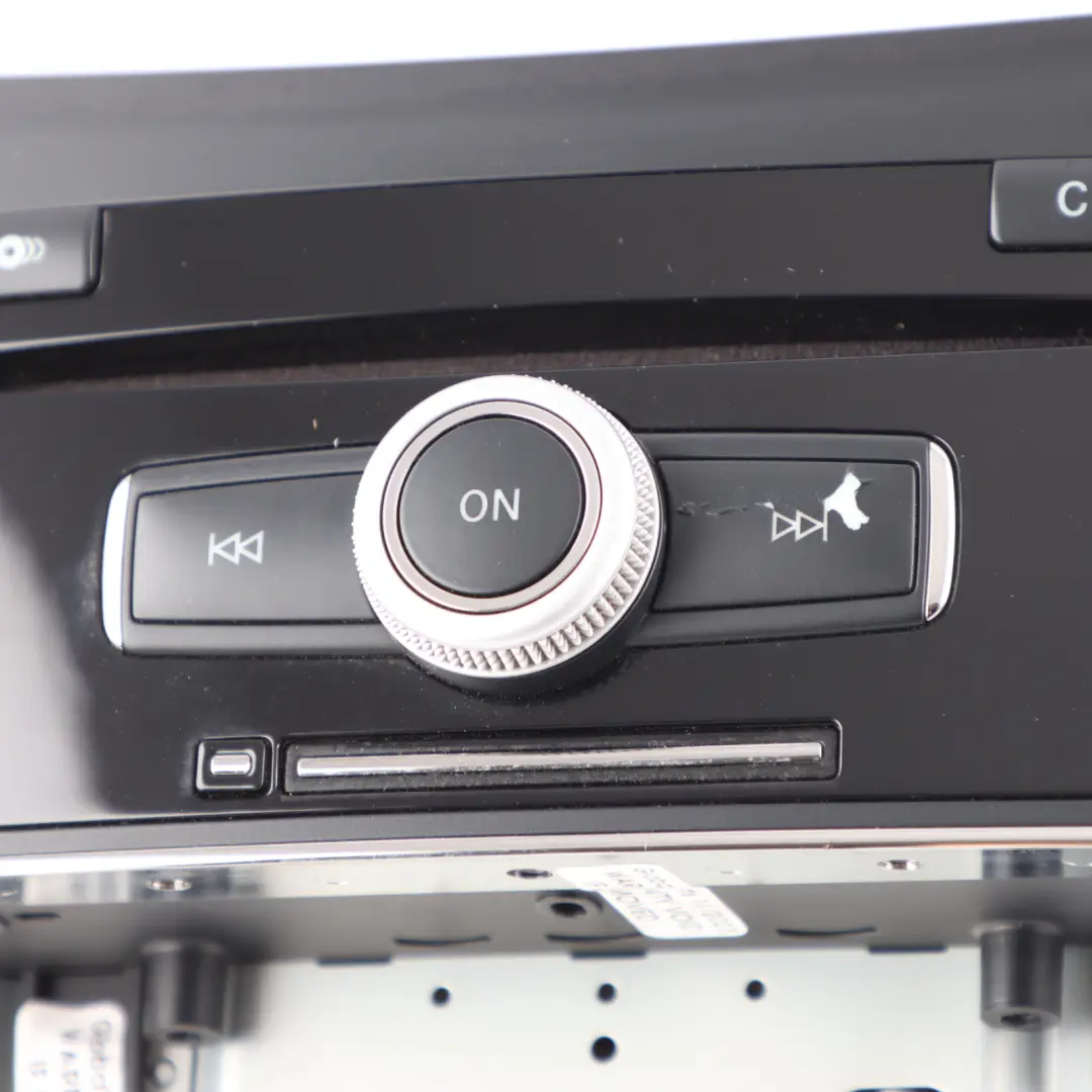 Mercedes W212 Radio Head Unit Command Navi CD DVD Player Navigation m - SKU A2129063001-1 - Teilenummer A2129063001