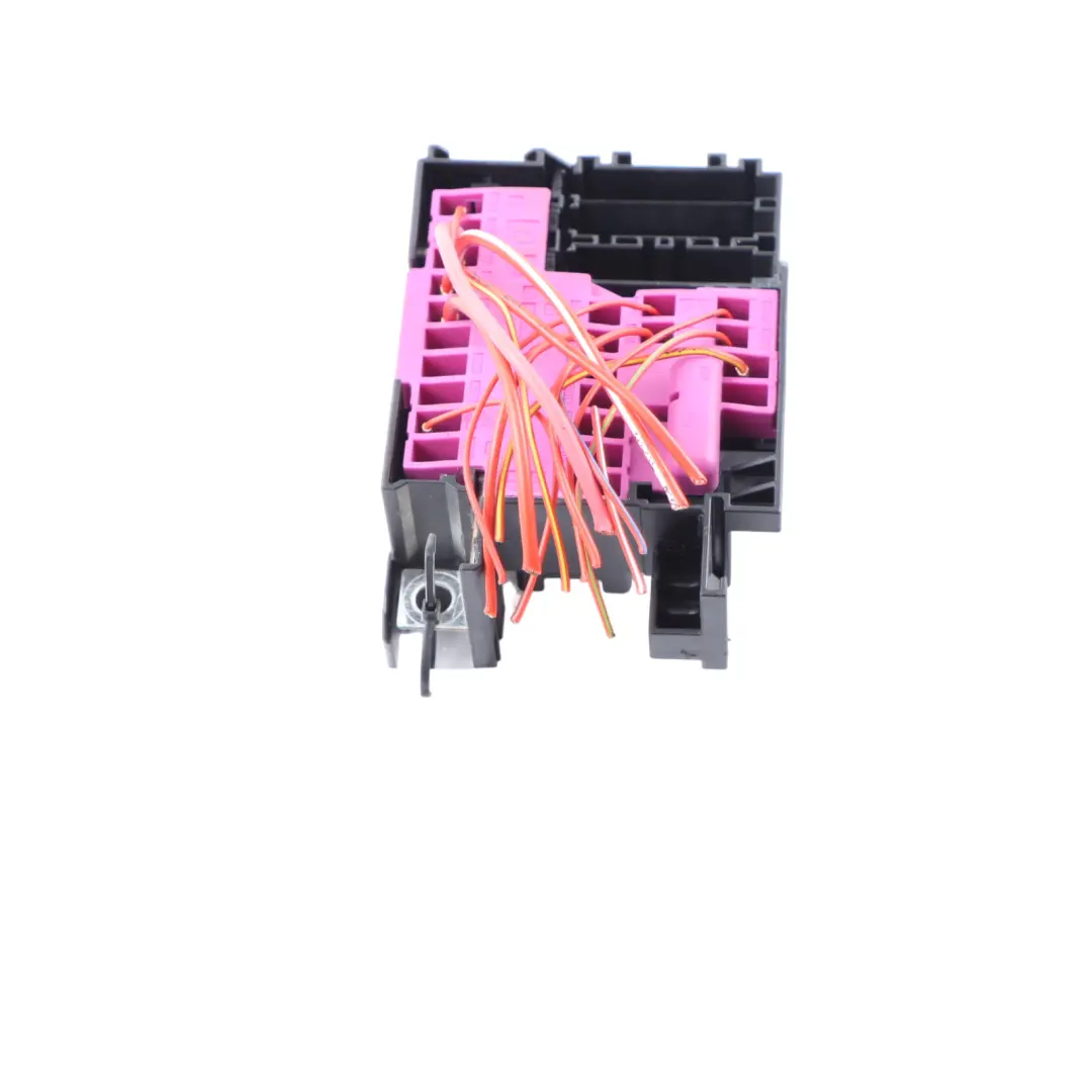 Sicherungs Kasten Relais Steuergerät Modul für Mercedes W213 C238 mit Teilenummer A2135400414 Mercedes W213 C238 Sicherungs Kasten Relais Steuergerät Modul - SKU A2135400414 - Teilenummer A2135400414