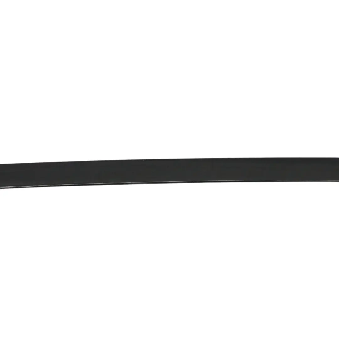 Mercedes W213 Bande d'habillage de vitre de porte avant gauche Noir - SKU A2136909504 - Numéro de pièce A2136909504