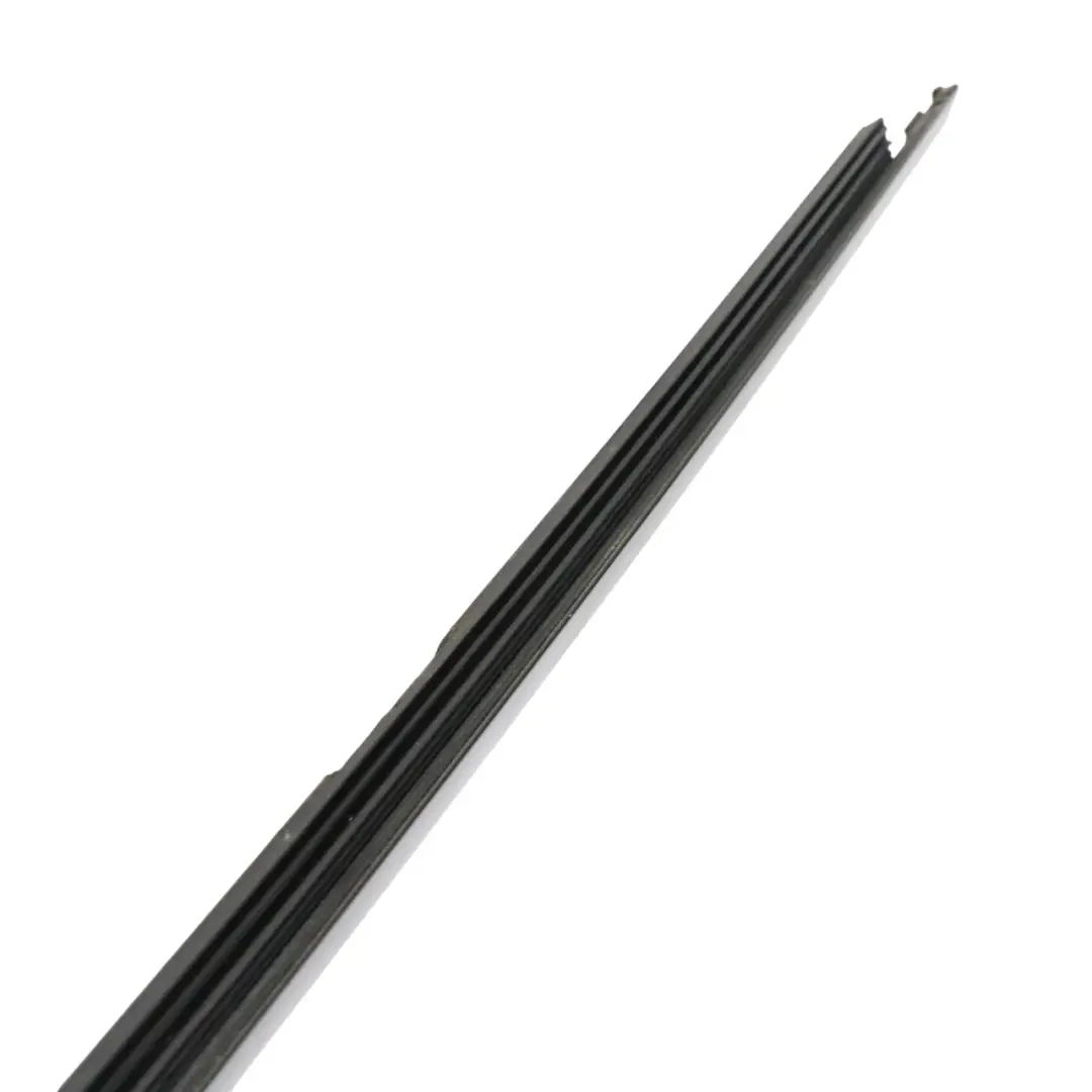 E220 W213 Ventana Exterior Trim Bar Tira Puerta Trasera Derecha para Mercedes con número de pieza A2137300224 Mercedes E220 W213 Ventana Exterior Trim Bar Tira Puerta Trasera Derecha - SKU A2137300224-1 - Número de pieza A2137300224