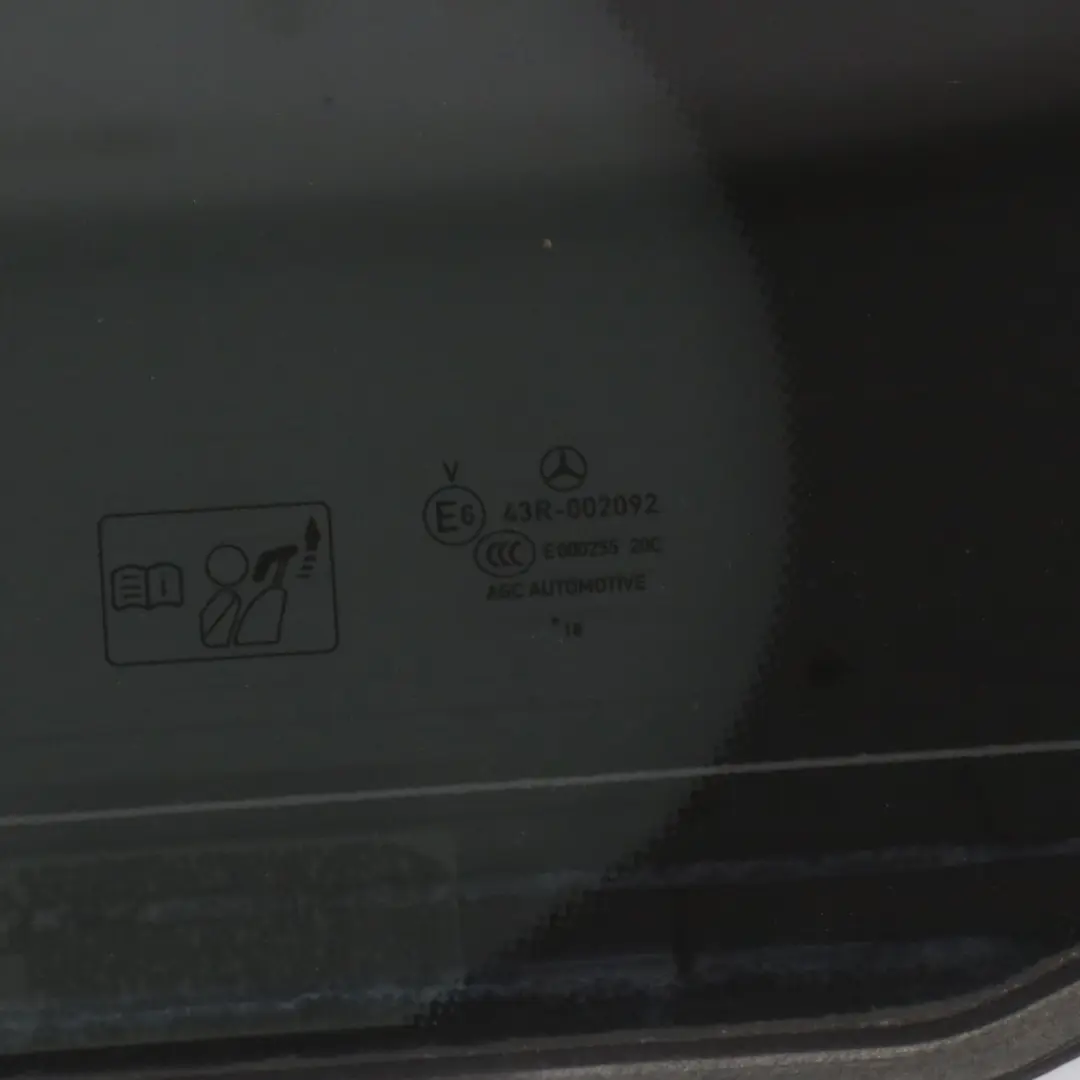 Mercedes W213 Szyba Stała Drzwi Lewy Tył Przyciemniana - SKU A2137301706 - Numer Części A2137301706