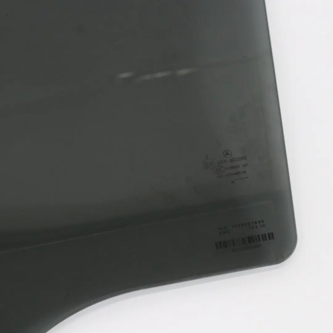 Side Glass Window Rear Door Left N/S Tinted to Mercedes W213 with Part number A2137359300 Mercedes W213 Side Glass Window Rear Door Left N/S Tinted - SKU A2137359300 - Part number A2137359300