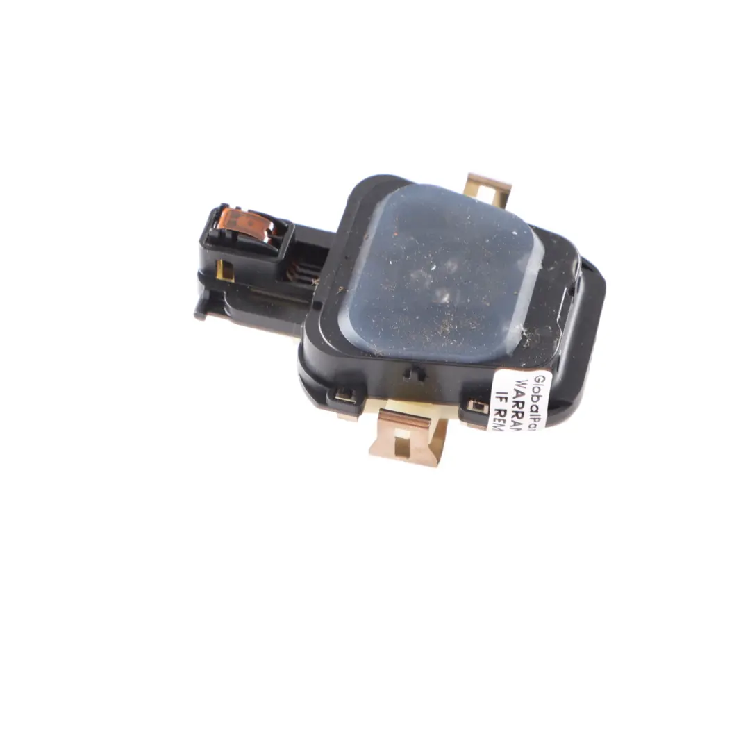Capteur Pluie Luminosité Pare Brise Avant Unité pour Mercedes W205 W213 à propos du numéro de pièce A2139006716 Mercedes W205 W213 Capteur Pluie Luminosité Pare Brise Avant Unité - SKU A2139006716 - Numéro de pièce A2139006716