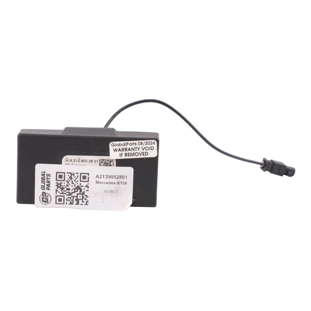 Antena do Mercedes GLA X156 S213 Estate o numerze A2139052801 Mercedes GLA X156 S213 Estate Antena - SKU A2139052801 - Numer Części A2139052801