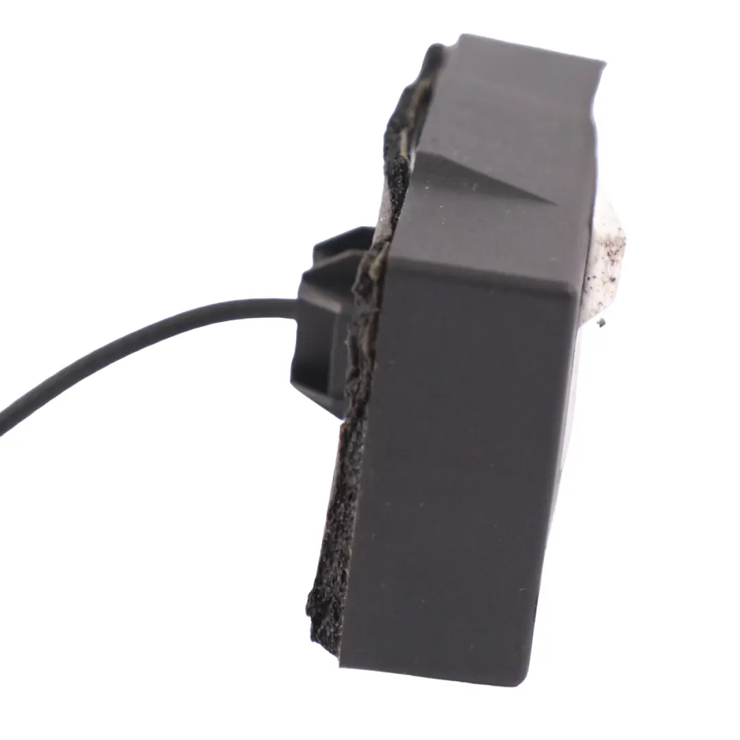 Mercedes GLA X156 S213 Estate Antenna Amplifier - SKU A2139052801 - Part number A2139052801