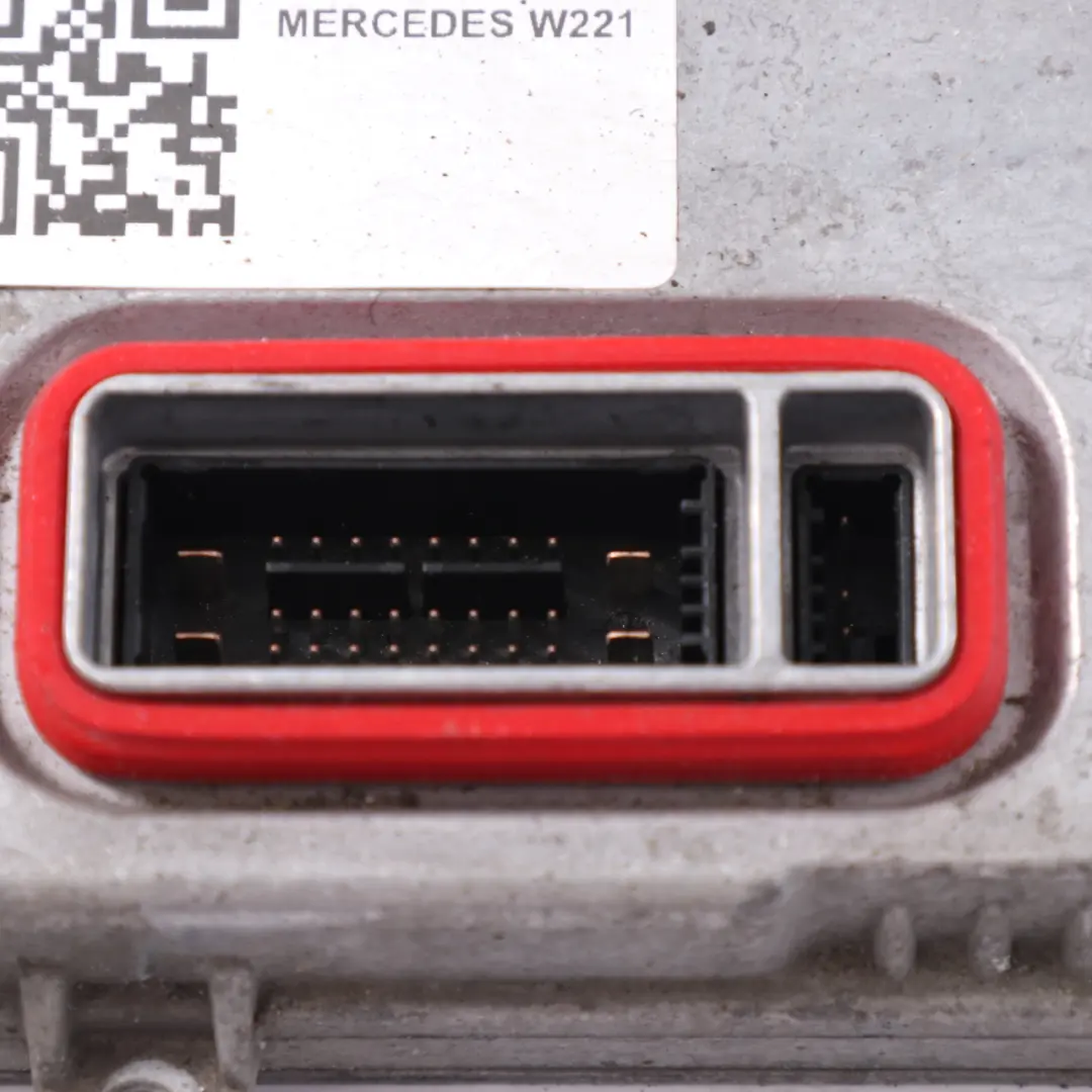 Moduł Przetwornica Xenon do Mercedes W221 o numerze A2168203585 Mercedes W221 Moduł Przetwornica Xenon - SKU A2168203585 - Numer Części A2168203585