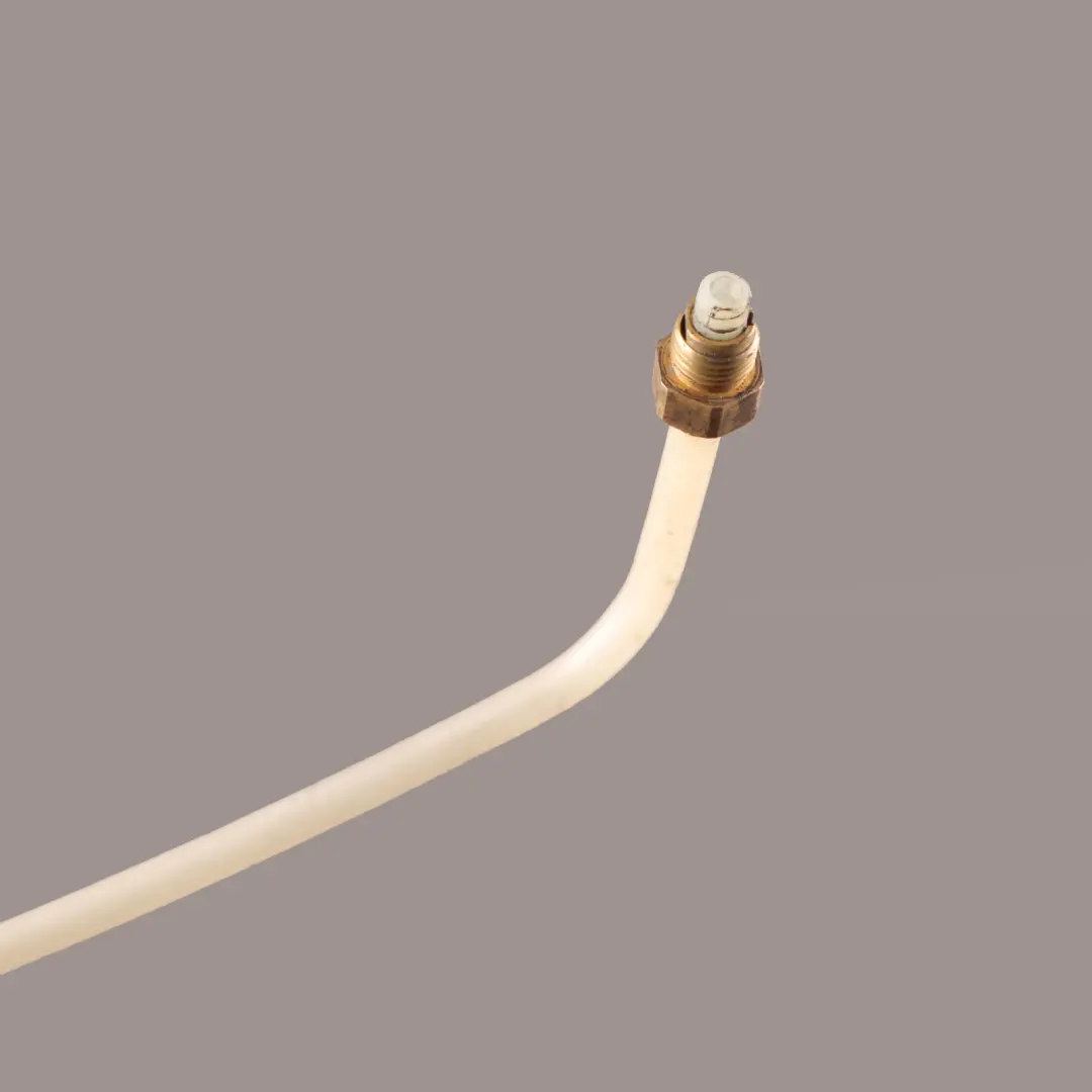 Compressor Valve Pressure Line Pipe to Mercedes W221 with Part number A2213270945 Mercedes W221 Compressor Valve Pressure Line Pipe - SKU A2213270945 - Part number A2213270945