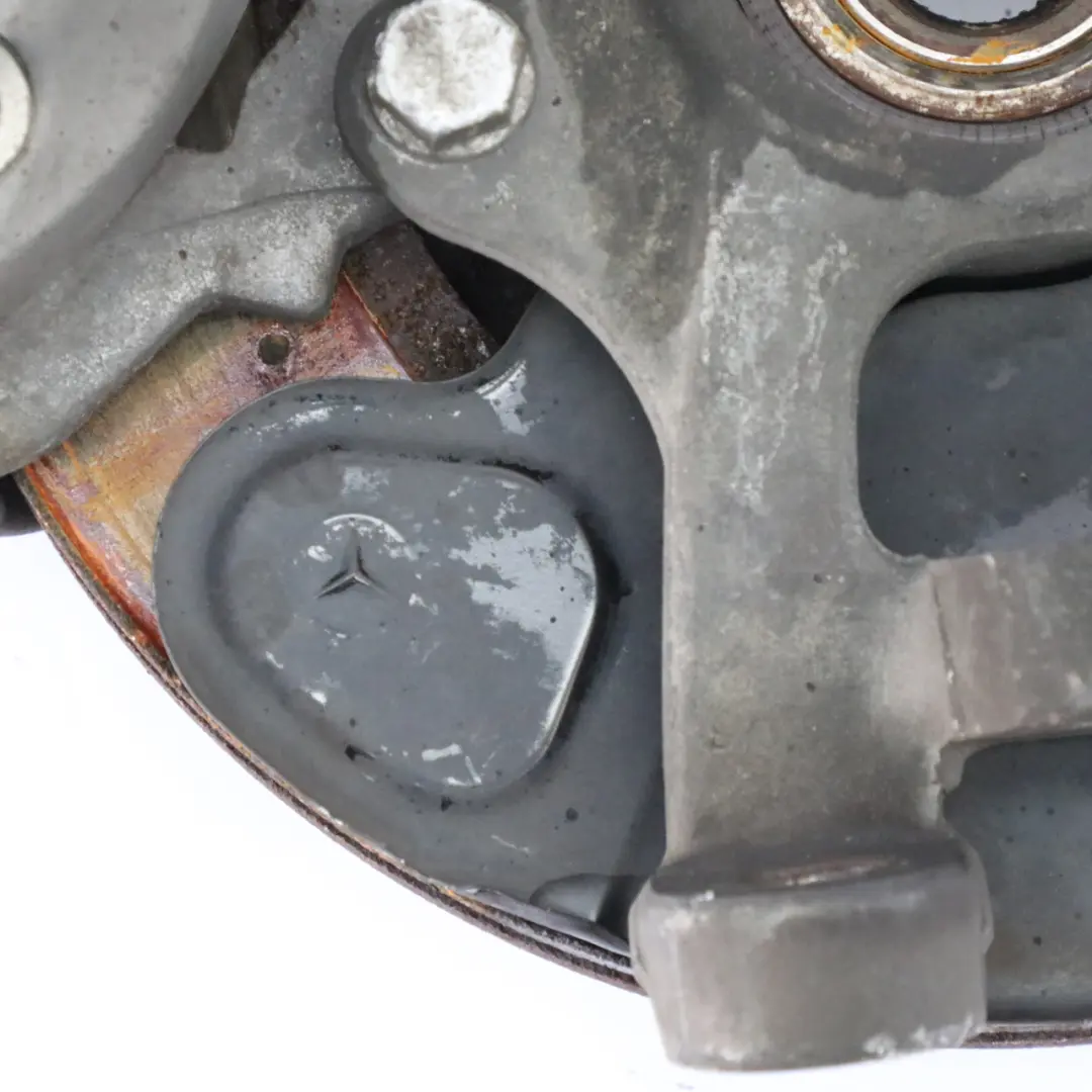 Mercedes W221 4matic Moyeu Roue Avant Gauche Suspension - SKU A2213324701-1 - Numéro de pièce A2213324701
