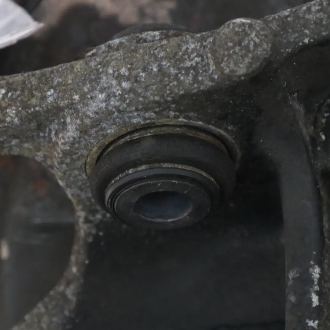 Zwrotnica Koła Piasta Zawieszenia Lewy Tył do Mercedes W221 o numerze A2213502108 Mercedes W221 Zwrotnica Koła Piasta Zawieszenia Lewy Tył - SKU A2213502108-2 - Numer Części A2213502108