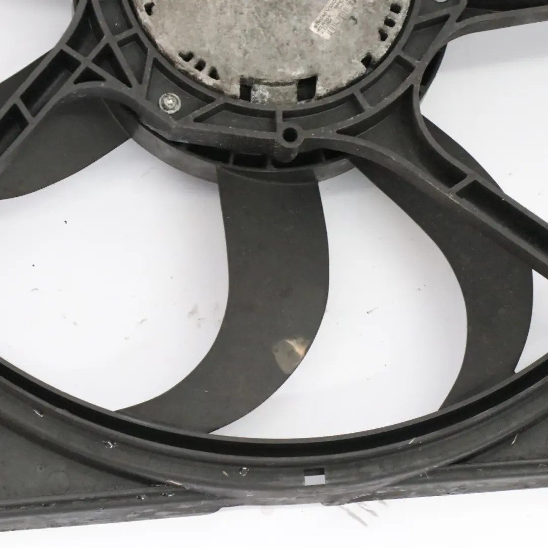 Mercedes W221 S500 Boîtier carter ventilateur radiateur Refroidissement moteur - SKU A2215050155-1 - Numéro de pièce A2215050155