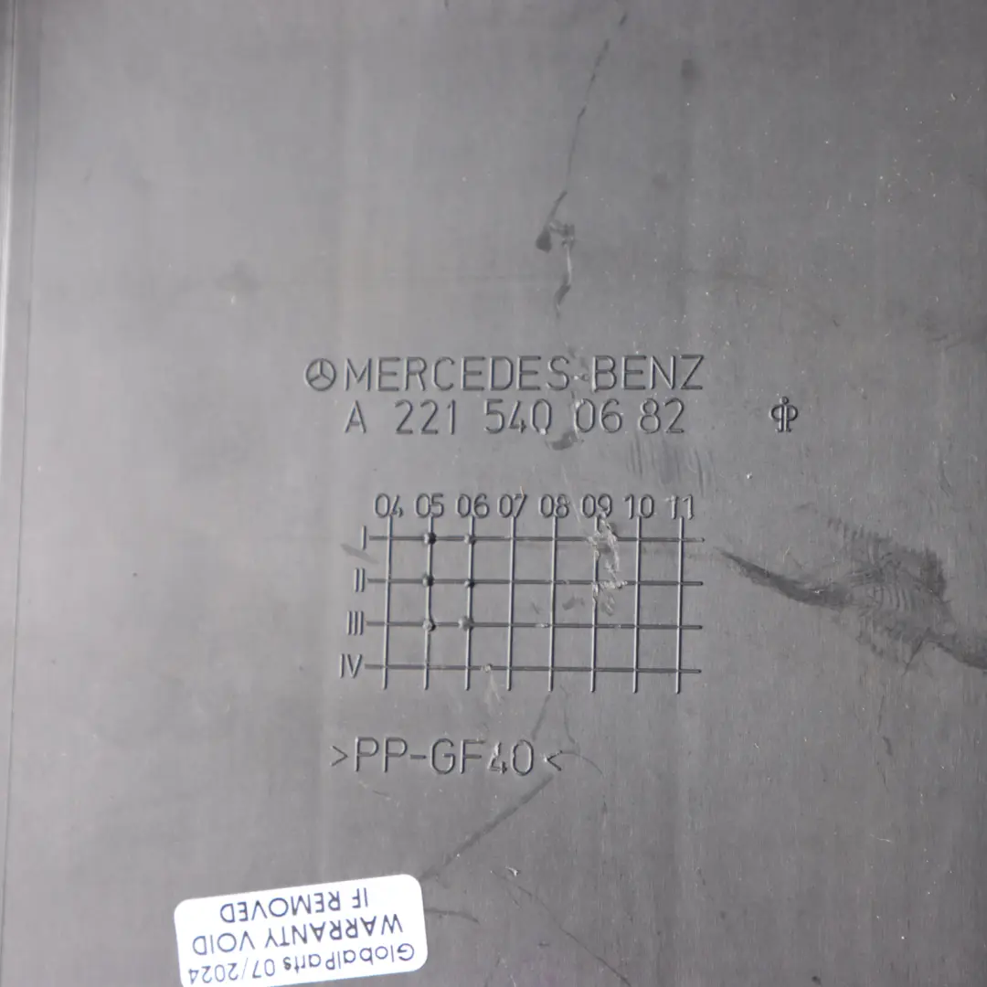 Fuse Box Cover Trim Panel Lid Housing to Mercedes W221 with Part number A2215400682 Mercedes W221 Fuse Box Cover Trim Panel Lid Housing - SKU A2215400682 - Part number A2215400682