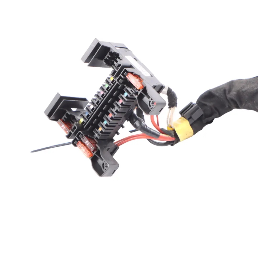 Fuse Box Distribution Dashboard A2214409107 to Mercedes W221 with Part number A2215450701 Mercedes W221 Fuse Box Distribution Dashboard A2214409107 - SKU A2215450701 - Part number A2215450701